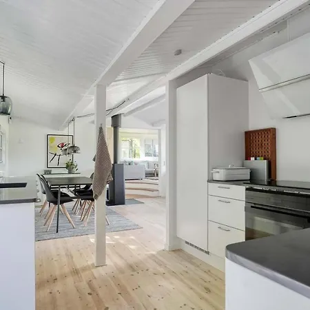 Luxe Summerhouse